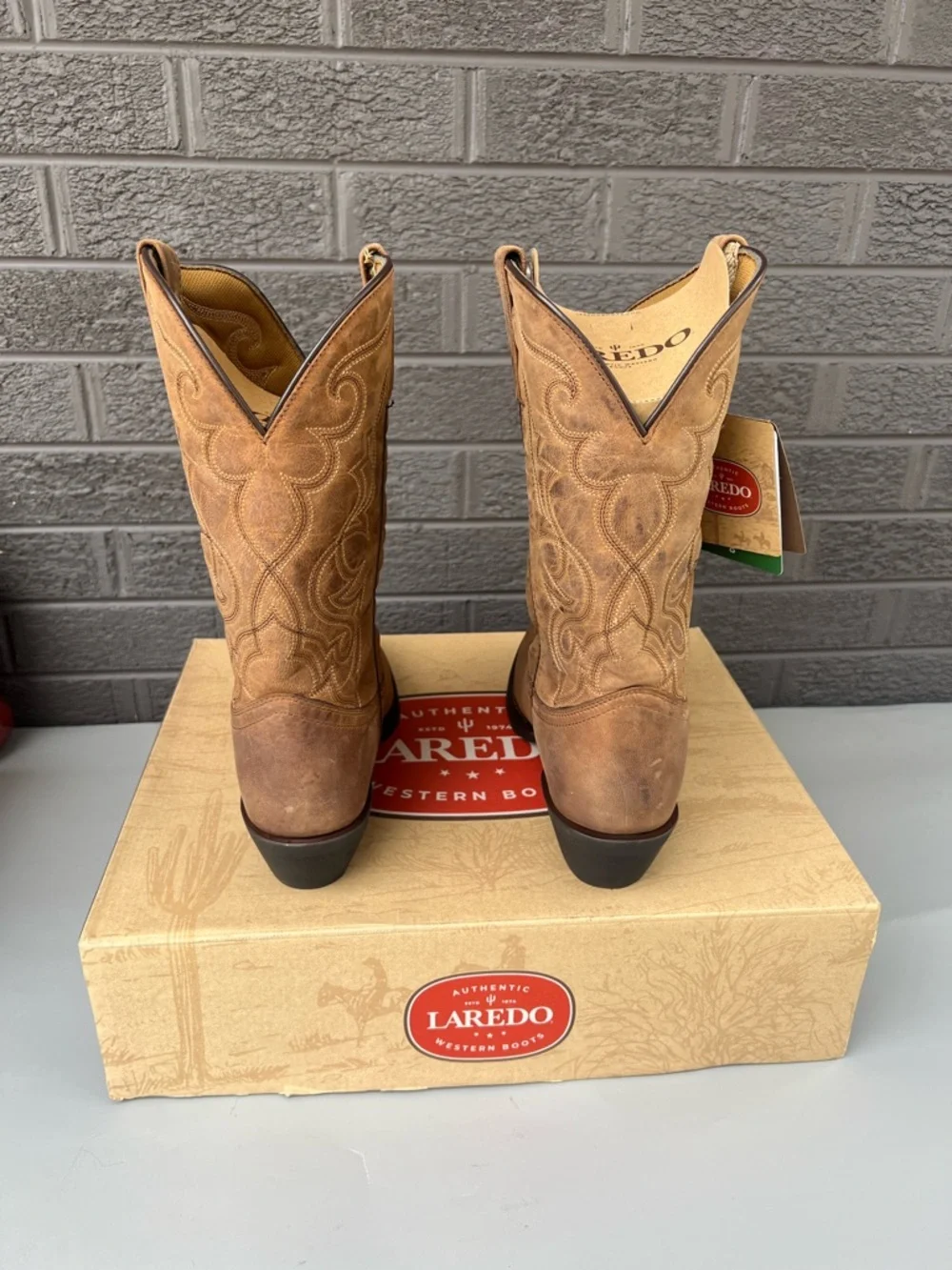 Laredo Women’s Distressed Western Boots Brown Leather Sz 11 W NWT